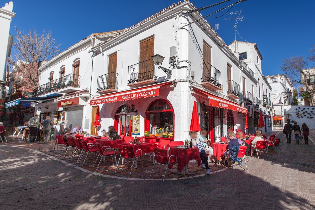 Cafetería Los Naranjos-4